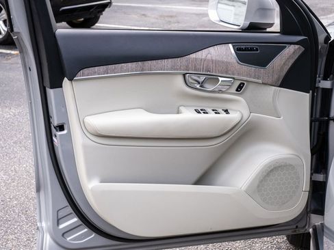 Used 2023 Volvo XC90 B6 Plus w/ Protection Package Premier image 12