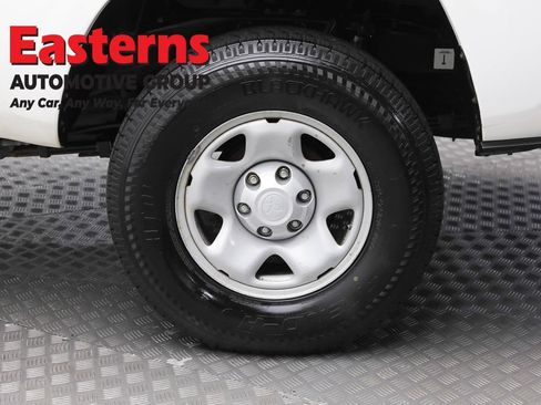 Used 2020 Toyota Tacoma SR RWD image 8