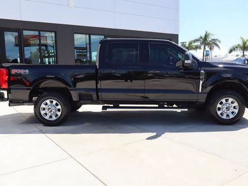 Used 2023 Ford F250 XLT w/ FX4 Off-Road Package AWD/4WD image 2