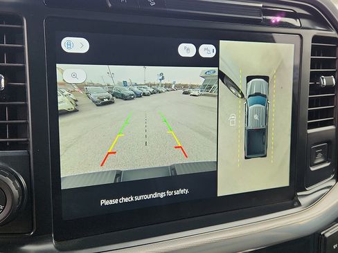 Used 2025 Ford F150 Lariat w/ Equipment Group 501A Mid image 11