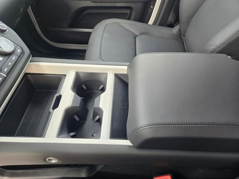 New 2026 Land Rover Defender 130 S AWD/4WD image 13