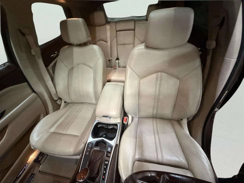 Used 2015 Cadillac SRX Luxury w/ Driver Awareness Package image 21