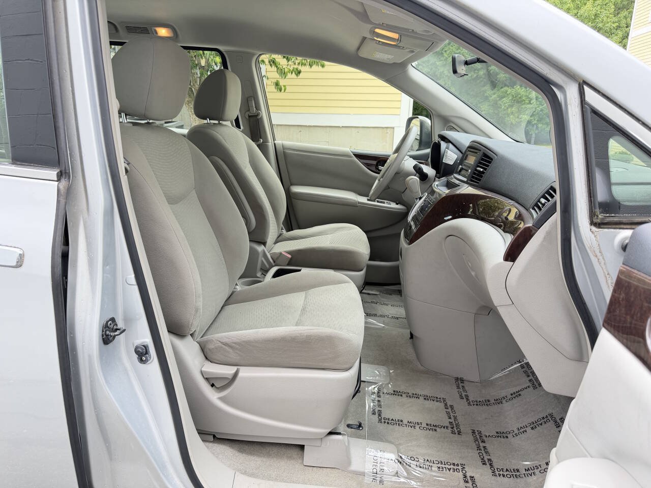 Used 2014 Nissan Quest S FWD image 15