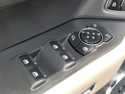 Used 2024 Ford Expedition Limited AWD/4WD image 29