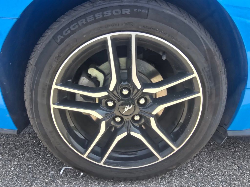 Used 2023 Ford Mustang Premium RWD image 9