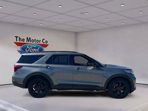 Certified 2024 Ford Explorer ST-Line w/ Class IV Trailer Tow Package AWD/4WD image 4