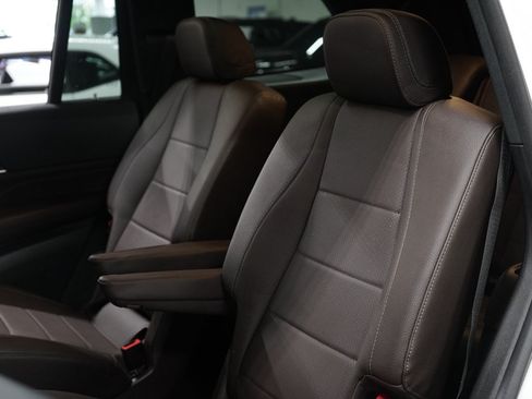 Used 2023 Mercedes-Benz GLS 450 4MATIC image 23