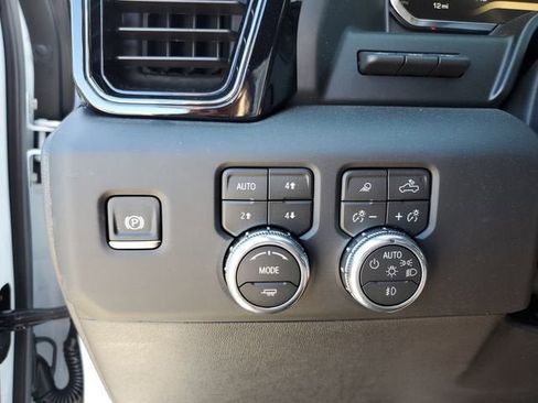 New 2026 GMC Sierra 1500 AT4 w/ AT4 Premium Package AWD/4WD image 30