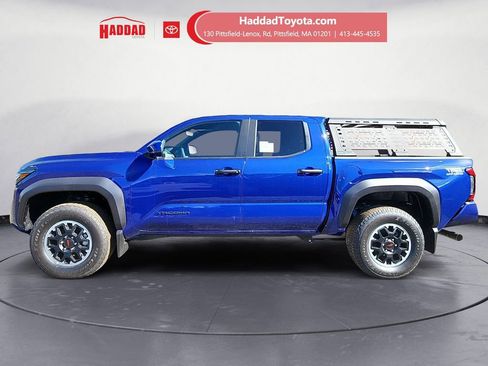 New 2025 Toyota Tacoma TRD Off-Road image 2