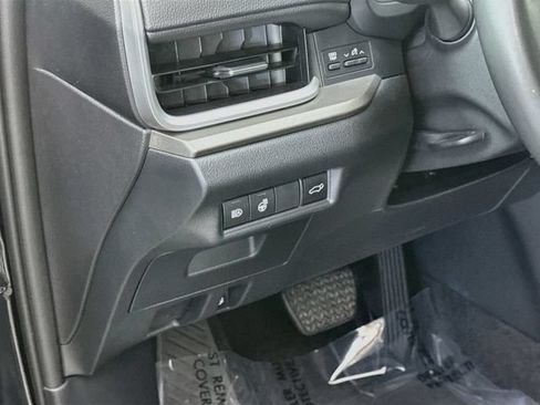 Used 2024 Toyota Grand Highlander AWD image 10