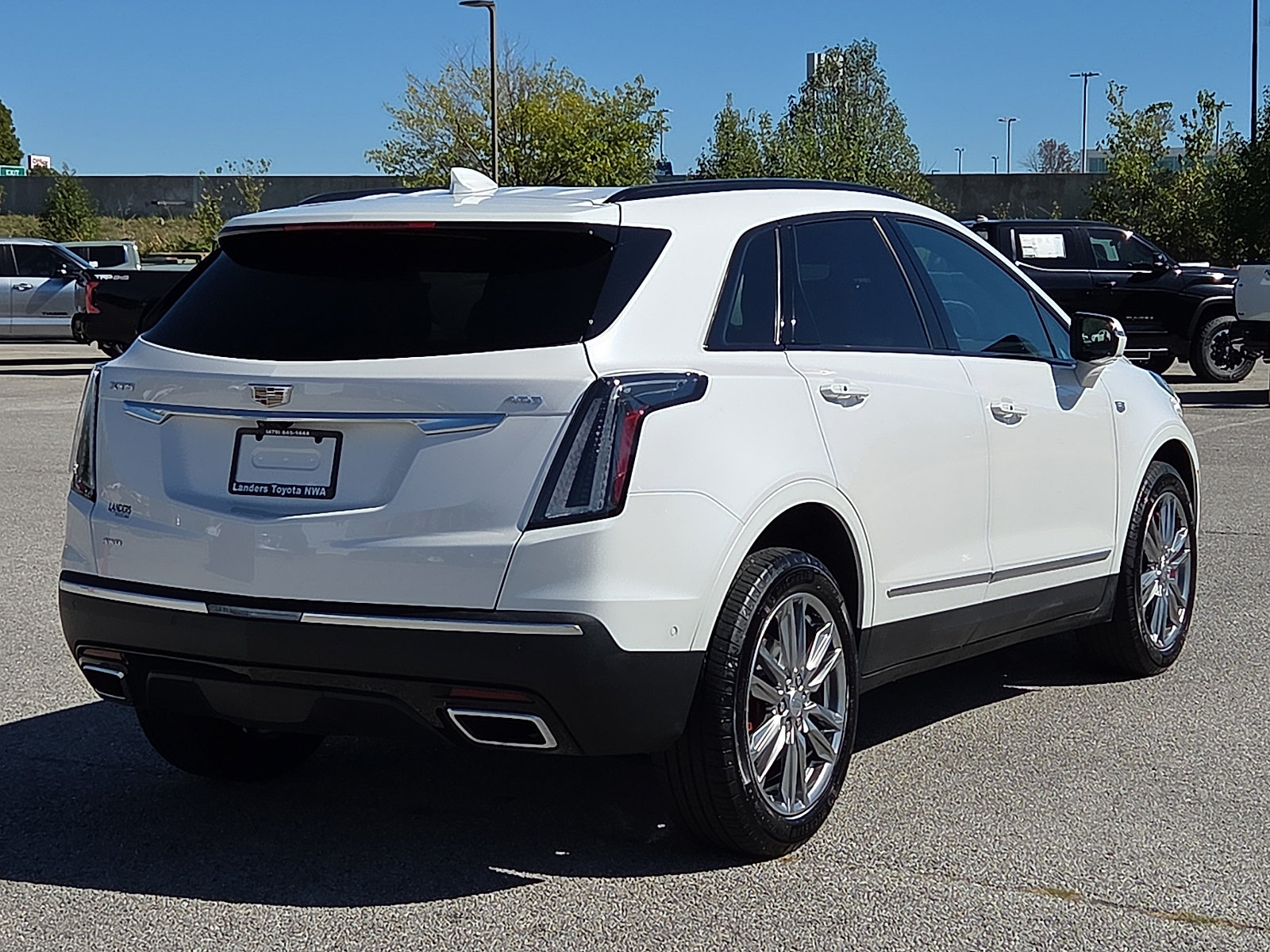 Used 2026 Cadillac XT5 Sportv w/ LPO, Floor Liner Package AWD/4WD image 5