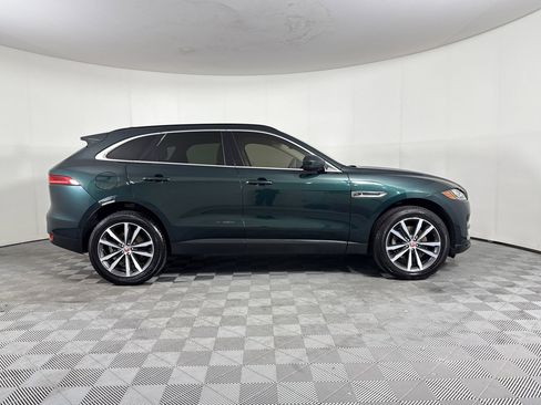 Used 2017 Jaguar F-PACE Prestige image 8