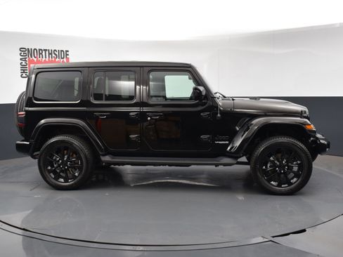 Used 2021 Jeep Wrangler Unlimited Sahara image 5