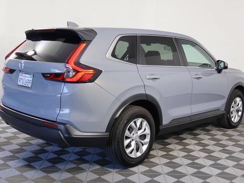 Used 2025 Honda CR-V LX image 4