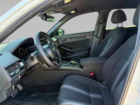 Used 2025 Honda Civic Sport image 9