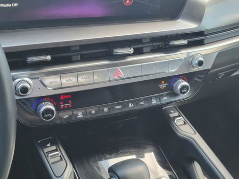 Used 2024 Kia Telluride S w/ S Sunroof Package AWD/4WD image 20