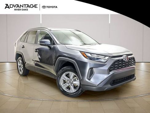 Certified 2025 Toyota RAV4 XLE AWD/4WD image 2