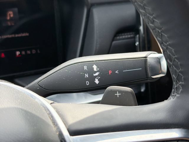 Used 2026 GMC Terrain Elevation w/ Elevation Premium Package FWD image 23