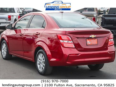 Used 2019 Chevrolet Sonic LT w/ Convenience Package image 2