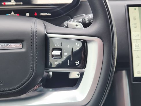 Certified 2025 Land Rover Range Rover Long Wheelbase Autobiography image 31