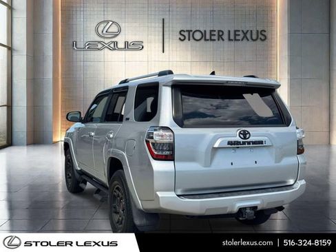 Used 2021 Toyota 4Runner SR5 Premium w/ Moonroof Package AWD/4WD image 6