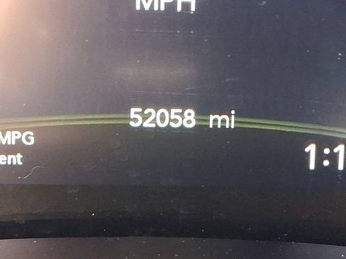 Used 2025 Chrysler Pacifica Limited FWD image 22