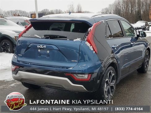 Certified 2023 Kia Niro SX Touring image 4