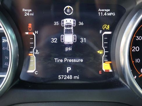 Used 2022 Jeep Gladiator Overland image 40