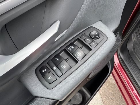 Used 2021 RAM 1500 Big Horn image 10