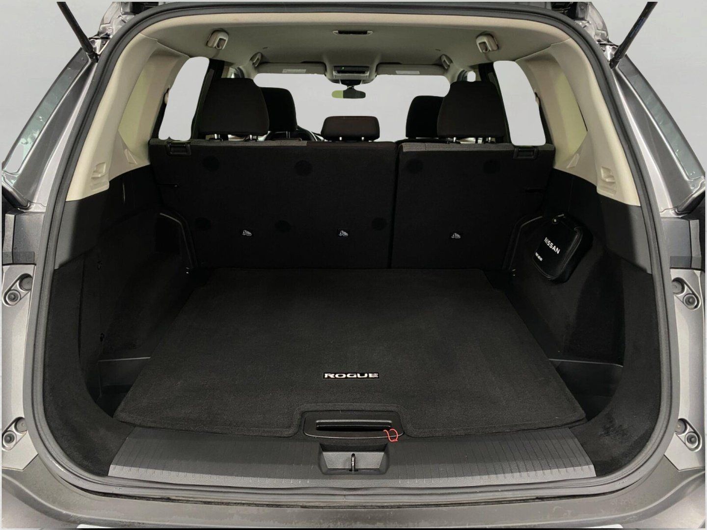 Certified 2023 Nissan Rogue SV AWD/4WD image 5