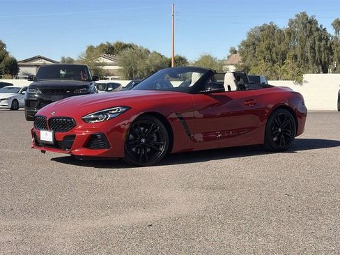 Certified 2022 BMW Z4 sDrive30i w/ M Sport Package image 2