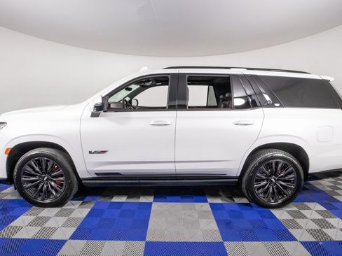 Used 2023 Cadillac Escalade V w/ LPO, ONYX Package image 8