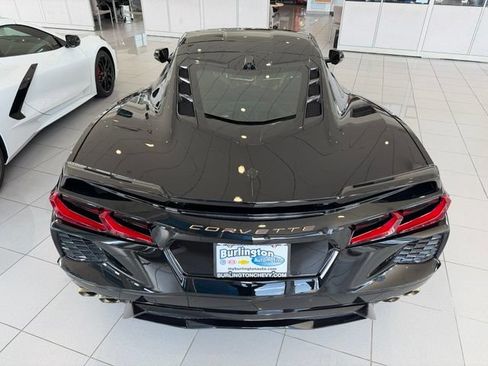 Used 2023 Chevrolet Corvette Stingray Premium Cpe w/ Z51 Performance Package RWD image 8