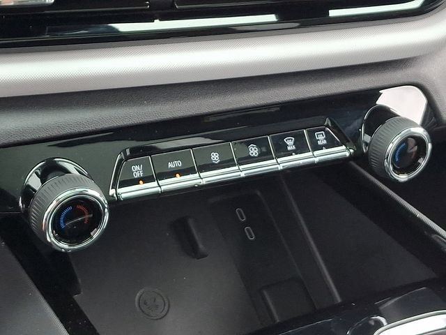Used 2025 Chevrolet Silverado EV RST AWD/4WD image 15