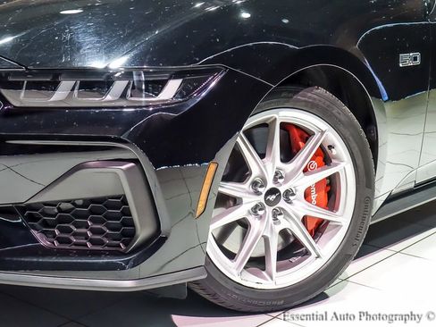 Used 2024 Ford Mustang GT Premium image 4