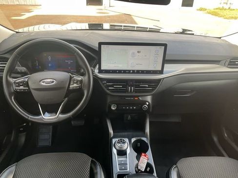 Used 2024 Ford Escape SE FWD image 4