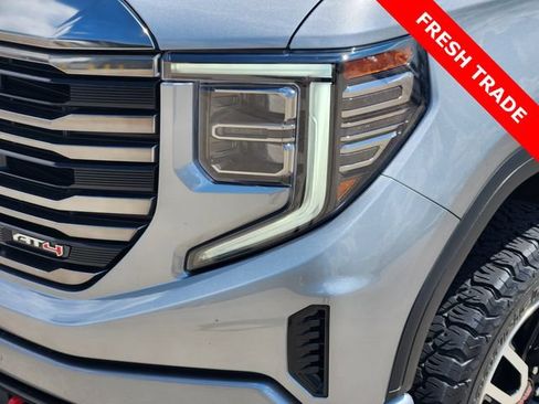 Used 2023 GMC Sierra 1500 AT4 w/ AT4 Premium Package AWD/4WD image 9