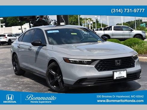 Used 2025 Honda Accord Sport image 1