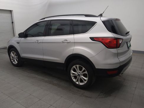 Used 2019 Ford Escape SEL FWD image 3