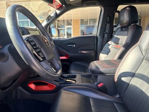 Used 2023 Nissan Frontier PRO-4X w/ Pro-4X Premium Package image 8