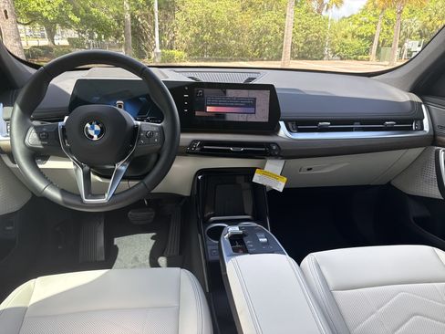 New 2026 BMW X1 xDrive28i w/ Technology Package AWD/4WD image 3