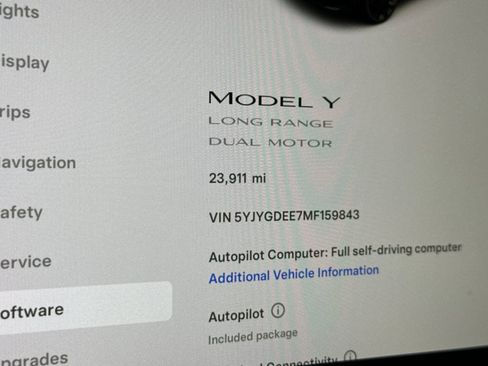 Used 2021 Tesla Model Y Long Range image 26