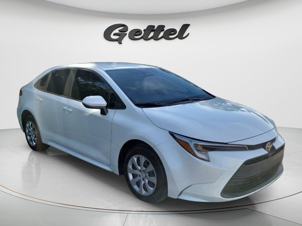 Certified 2026 Toyota Corolla LE FWD image 3