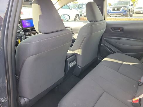 Used 2025 Toyota Corolla LE image 10