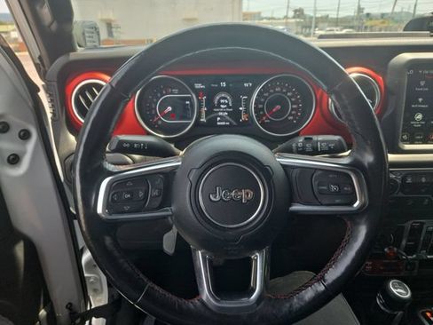 Used 2018 Jeep Wrangler Unlimited Rubicon AWD/4WD image 14