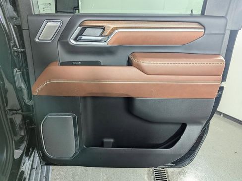 Used 2025 GMC Sierra 2500 Denali Ultimate image 19