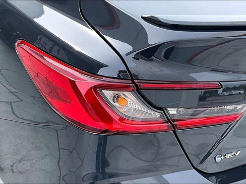 Certified 2025 Toyota Camry SE FWD image 25