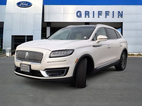 Used 2019 Lincoln Nautilus Reserve image 11