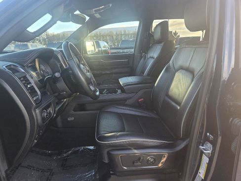 Used 2022 RAM 1500 Limited w/ Night Edition image 5