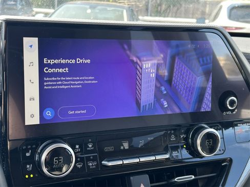 Used 2023 Toyota Highlander Platinum image 38